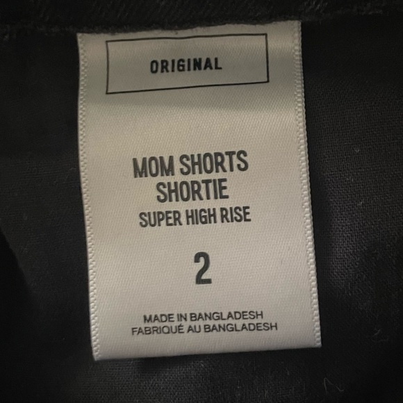 Express Black Jean Mom Shorts Shortie High Rise for Women Size 2 - Picture 11 of 12